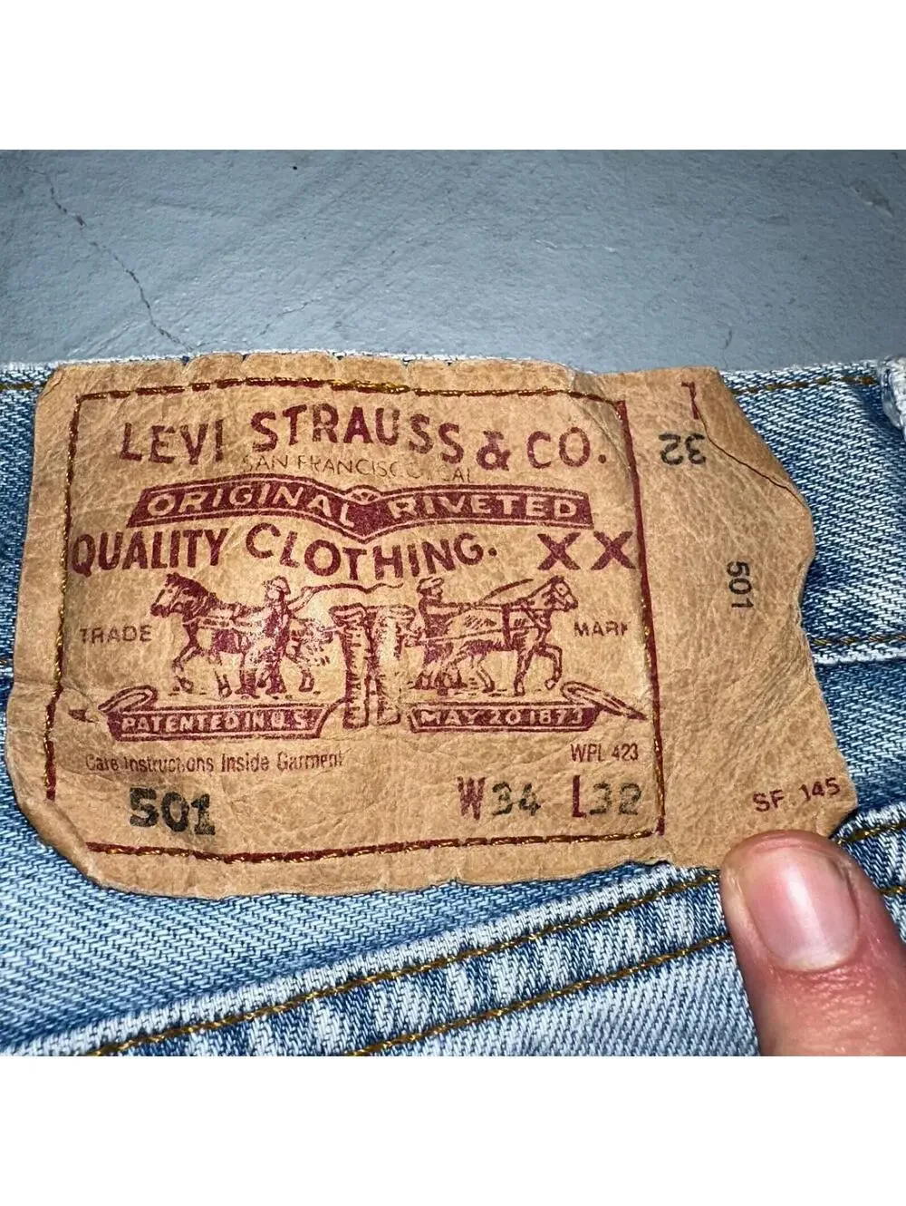 Levis 501 Vintage Y2K XX Straight Leg Jeans Blue Light Wash 34x34 Act 32x31